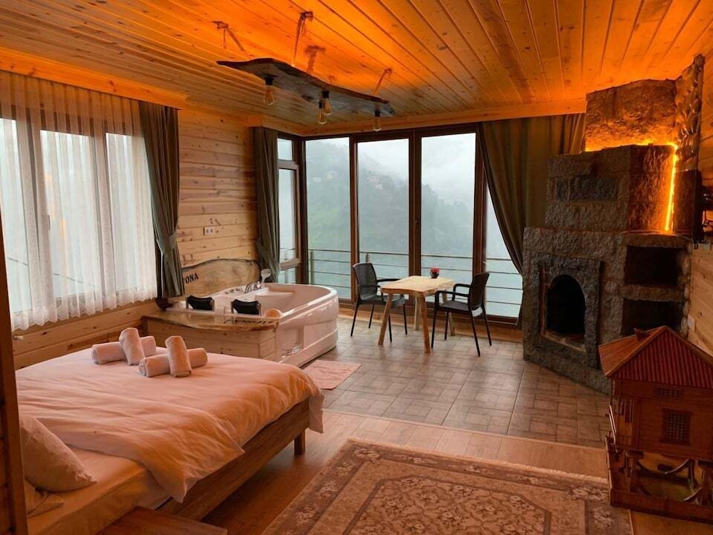 Deroni Bungalov