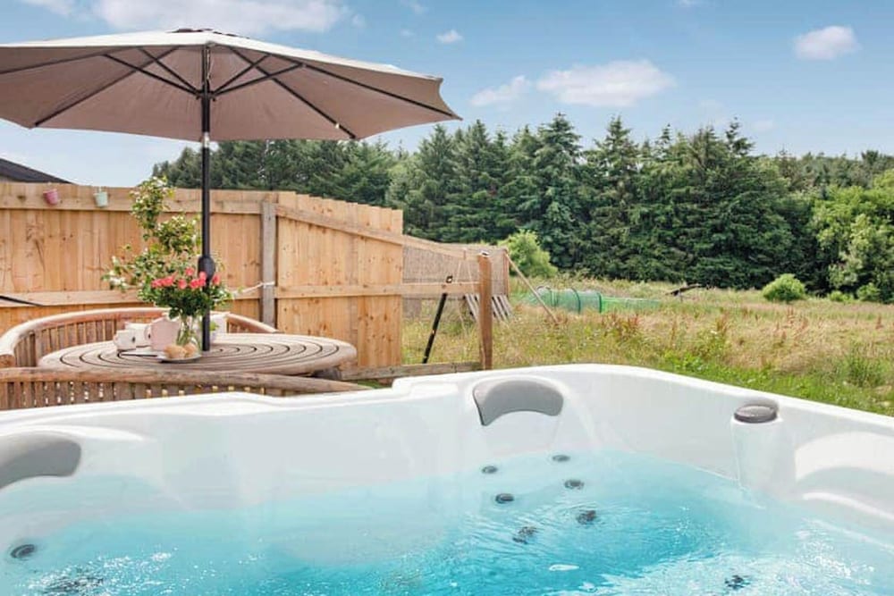 2-bed Cottage Sleeps 4 With Hot Tub