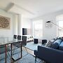Modern 3 BR Loft -shared Deck - gym - Mins to NYC