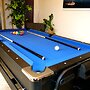 Deluxe 4/5 Bed Hot Tub Cinema Room 15