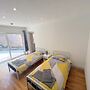 Twin Studio Flat in Sutton - Ground Floor