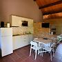 Charming 2-bed Apartment in Petritoli