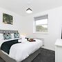 5 Quincy House - 1 Bedroom Apartment