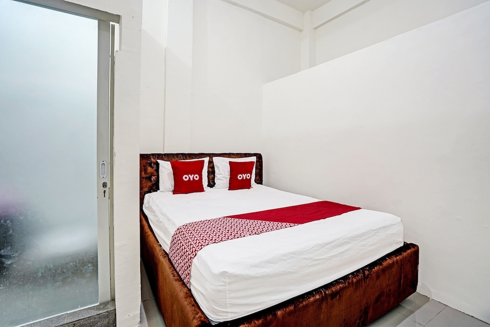 Hotel O Grand Syariah Hagawa Lamongan Near SPORT CENTER LAMONGAN