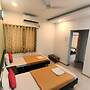 Hotel Anand