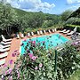 Vicolo - Sleeps 5 With air Con, Wifi, Balcony for Dining and Pool