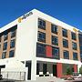 La Quinta Inn & Suites by Wyndham San Jose Airport-Downtown
