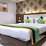 Treebo Rushi Grand, 1 km to Rushikonda Beach