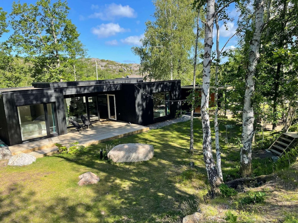 5 Person Holiday Home in Halleviksstrand-by Traum