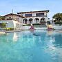 Magnificent Beachfront Mansion - Pool