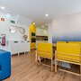 Dude Beach Hostel