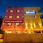 Fabhotel Knight Airways