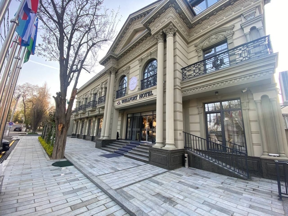 WELLFORT HOTEL