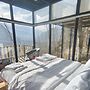 Stunning Cliff-edge 2-bedroom Chalet in Karimabad