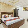 Fabhotel The Villa