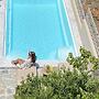 Oniropetra Luxury Suites