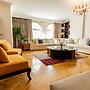 Oak Orchid Opulent 2 BR Apartment with Walk-in Closet
