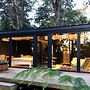 Calma Cabins