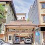 OYO Life 90380 Andalus Hotel Syariah