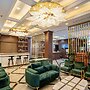 Luxury Hotel