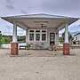Lakefront Studio Guest Home on Hermann Wine Trail!