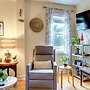 Nags Head Apt With Patio - 1/2 Mile Walk to Beach!