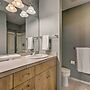 Walk to Local Shops & Eats! Quaint Issaquah Home
