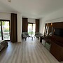 Small Beach Hotel