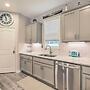 Beaufort Townhome w/ Game Room: 8 Mi to Beaches!