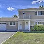 Glen Cove Home: Walk to Boardwalk + Dining!