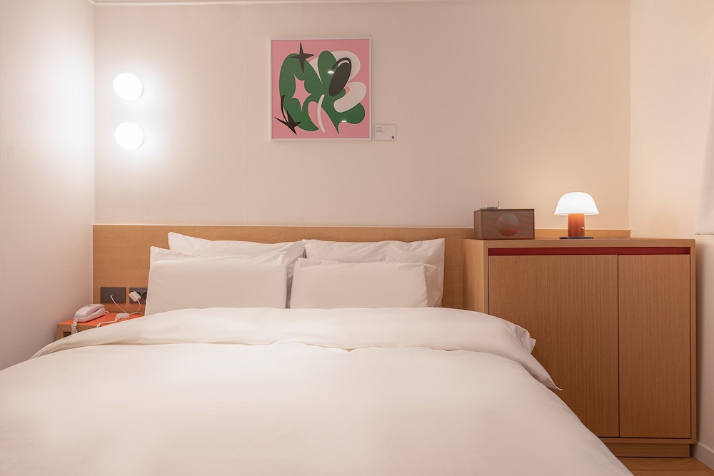 Anook Hotel Guri
