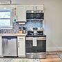 Modern Apt Near Martha's Vineyard Beaches!