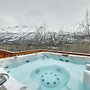 Alaskan Mountain Gem With Private Hot Tub & Gym!