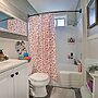 Coastal Escape w/ Yard, Walk 1 Mile to Texas A & M