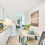 Walk to Downtown Albany: Ten Broeck Triangle Apt!
