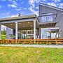 Stunning Hood Canal Getaway w/ Private Deck!