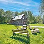 Historic Century-old Cabin in Downtown Hope