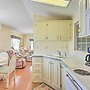 Bright Home: Pool Access & Screened-in Porch!