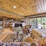 Cozy Studio: Indoor Hot Tub & Inground Pool Access