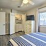 Townhome w/ Outdoor Shower < 1 Mile to Downtown