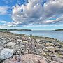 Lovely Waterfront Owls Head Home w/ Own Beach
