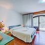 Villa Breezy Way - Among Greenery