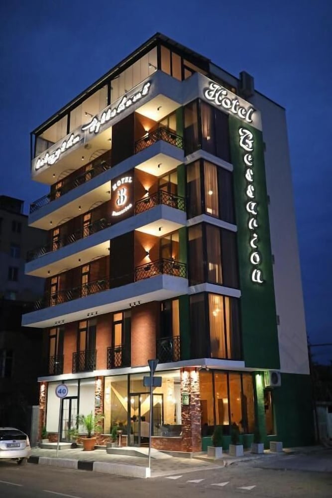 Hotel Bessarion