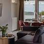 Akali apartment Airport by Airstay