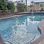 Neat and Cosy Cottage With Pool - 2103