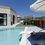 Villa Chnaris - Private Pool and Sauna