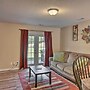 Cozy Greensboro Townhome ~ 7 Mi to UNC Campus