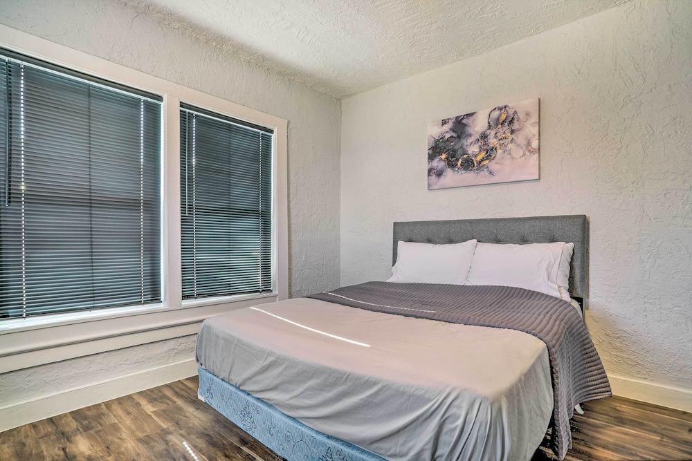 Charming & Quaint El Paso House w/ Backyard!