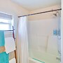 Walk to Main St! Ennis Townhome w/ Balcony