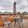 4 Mi to UO! Convenient Springfield Apt w/ Deck